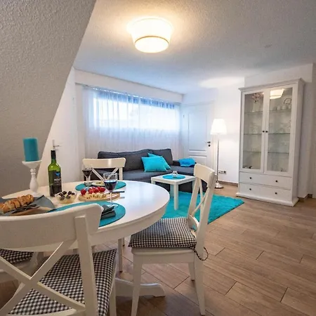 Apartment Kapitaenshaus Fewo 2 *